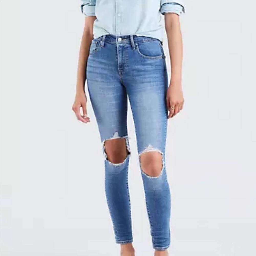 Levi’s 721 High Rise Skinny Jeans